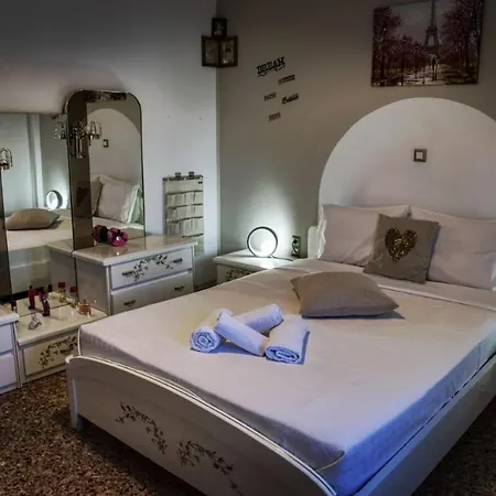 Afroditi's House * Triovasálos