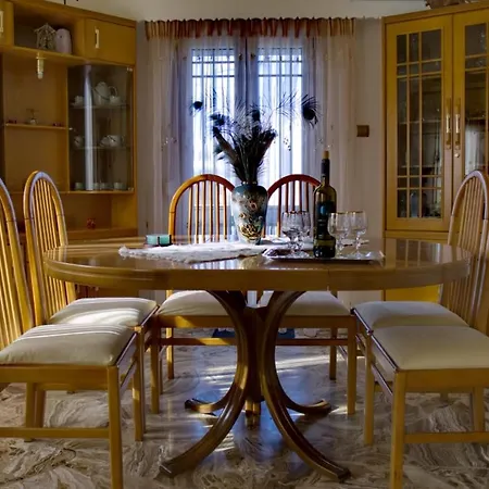 Afroditi's House * Triovasálos