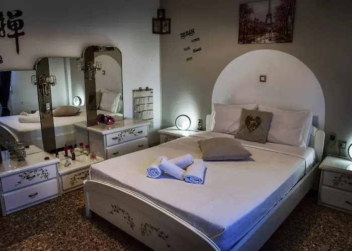 Afroditi's House * Triovasálos